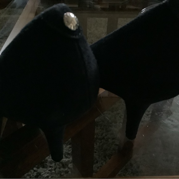 Navy Blue suede heels - Picture 5 of 7